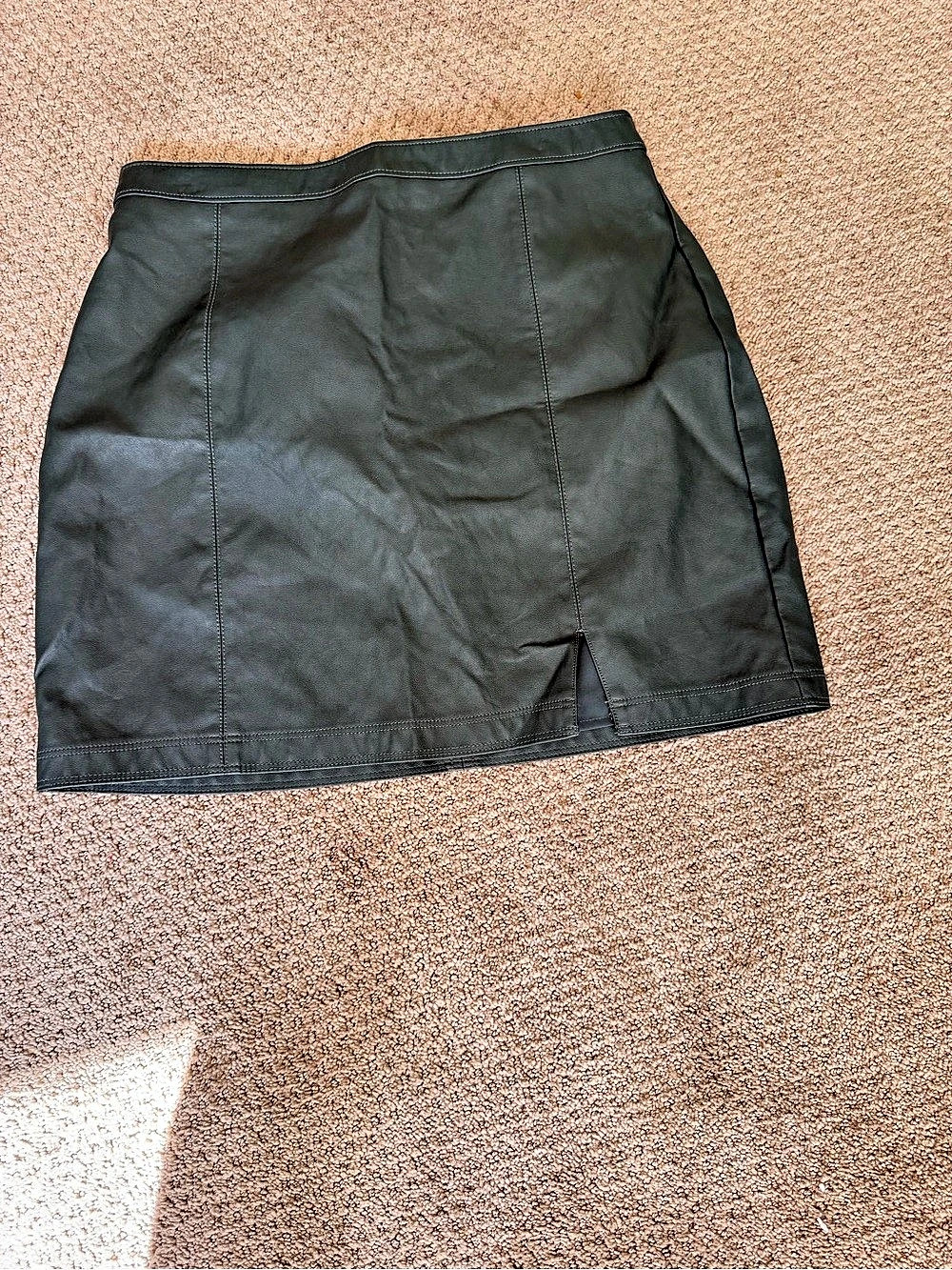 Abercrombie & Fitch Vegan Leather Mini Skirt Dark GreenSize Medium